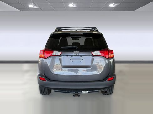 Used 2013 Toyota RAV4 LE image 9