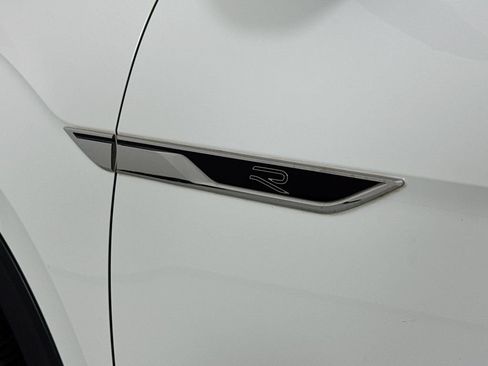 Used 2022 Volkswagen Atlas SEL Premium AWD/4WD image 9