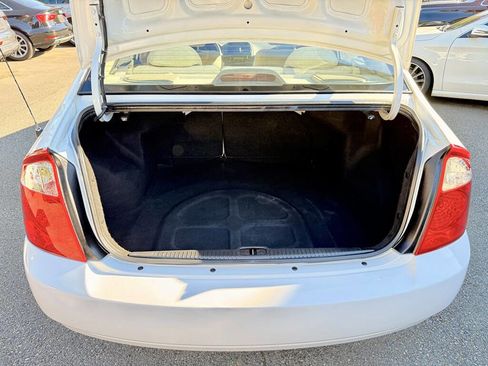 Used 2006 Kia Spectra EX image 12