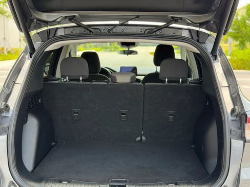 Used 2022 Ford Escape SE w/ Convenience Package FWD image 22