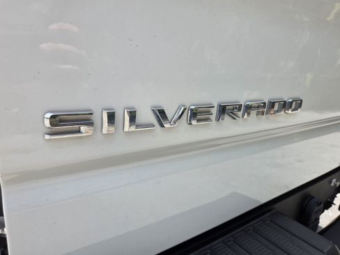 Certified 2022 Chevrolet Silverado 1500 LT AWD/4WD image 14