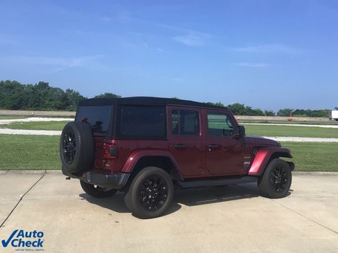 Used 2021 Jeep Wrangler Unlimited Sahara image 6
