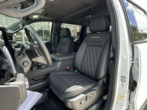 New 2026 GMC Sierra 1500 AT4 w/ AT4 Premium Package AWD/4WD image 19