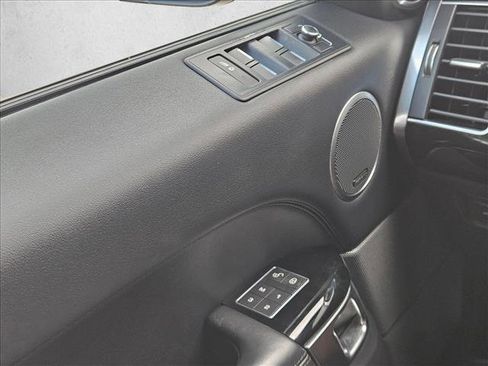 Used 2016 Land Rover Range Rover Sport HSE image 23