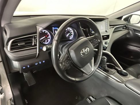 Used 2024 Toyota Camry SE FWD image 14
