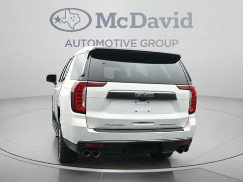 Used 2024 GMC Yukon Denali Ultimate AWD/4WD image 7