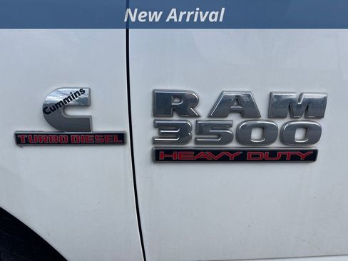 Used 2018 RAM 3500 Tradesman w/ Chrome Appearance Group image 7