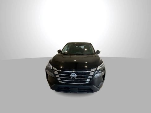 Used 2024 Nissan Rogue S image 3