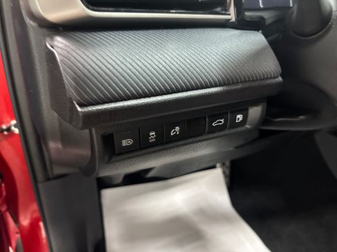 Used 2025 Toyota Camry SE FWD image 14