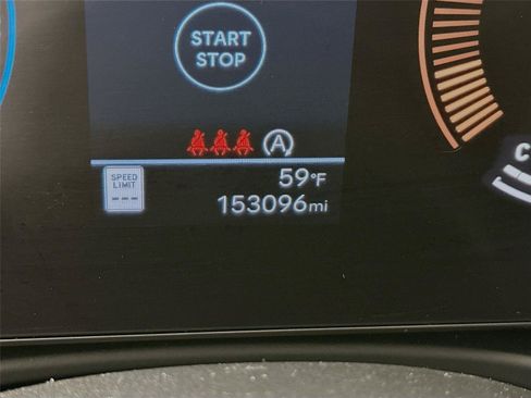 Used 2025 Hyundai Tucson SE AWD/4WD image 18