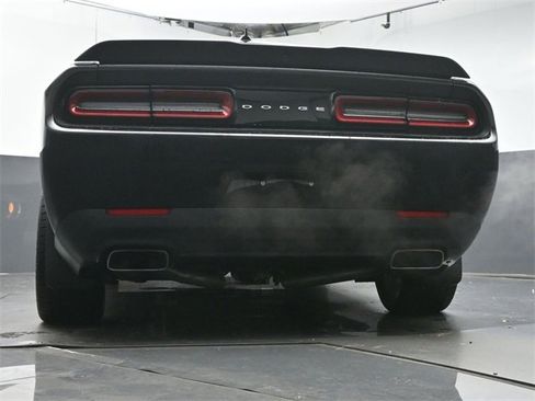 Used 2016 Dodge Challenger R/T Scat Pack image 32