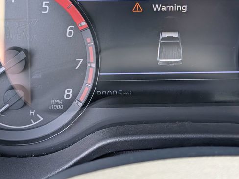 Used 2021 Nissan Titan PRO-4X w/ Pro-4x Convenience Package AWD/4WD image 16