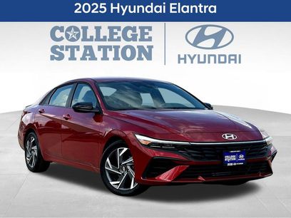 Used 2025 Hyundai Elantra Sport w/ Cargo Package