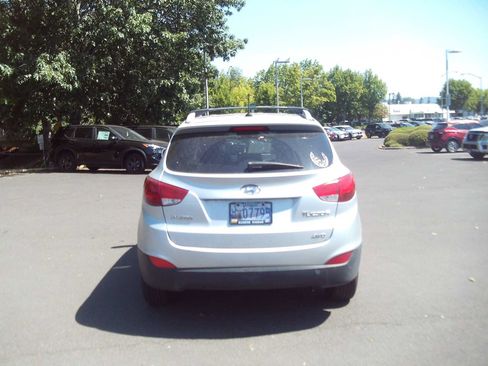Used 2013 Hyundai Tucson GLS AWD/4WD image 4
