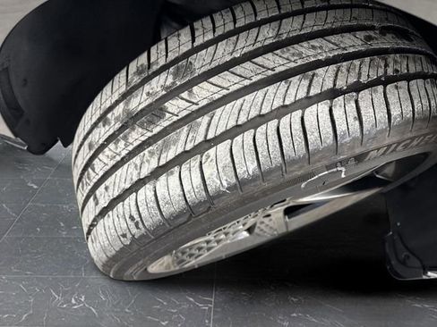 Used 2024 Genesis GV70 2.5T w/ Sport Prestige Package image 38