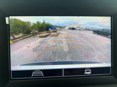 Used 2023 Chevrolet Tahoe LS AWD/4WD image 19