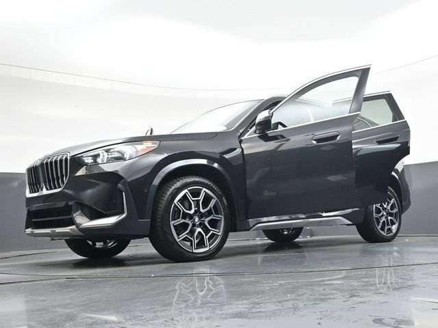 Used 2023 BMW X1 xDrive28i w/ Premium Package AWD/4WD image 45