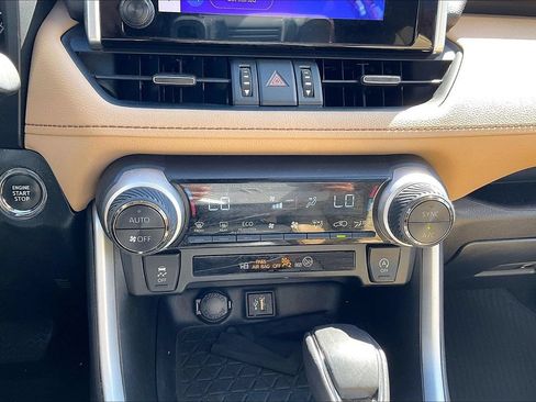 Used 2023 Toyota RAV4 XLE Premium FWD image 5