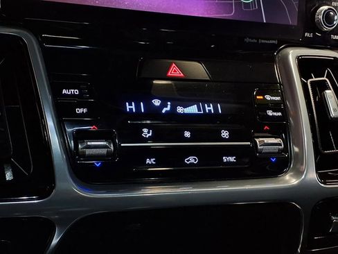 Used 2023 Kia Sorento SX image 23