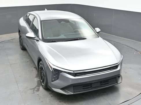 Used 2025 Kia K4 EX FWD image 27