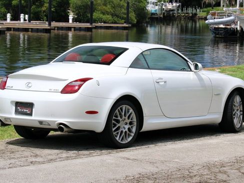 Used 2007 Lexus SC 430 Convertible RWD image 3