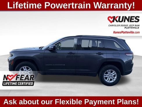 Used 2023 Jeep Grand Cherokee Laredo AWD/4WD image 8