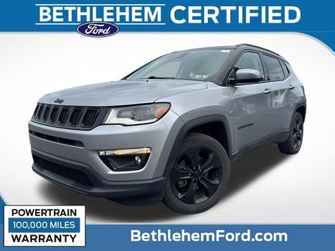 Used 2019 Jeep Compass Latitude AWD/4WD image 1