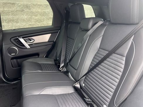 Used 2025 Land Rover Discovery Sport Dynamic SE AWD/4WD image 16