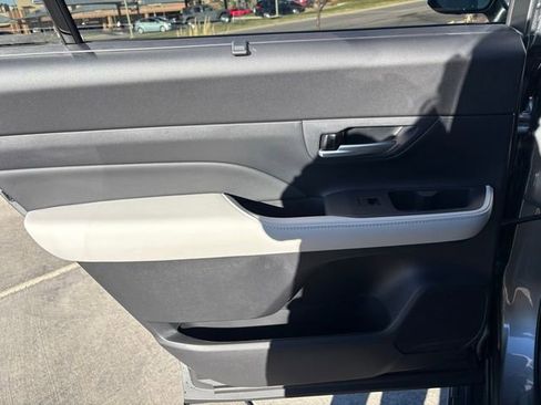 Used 2026 Toyota Grand Highlander AWD Hybrid image 29