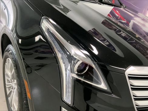 Used 2019 Cadillac XT5 Luxury image 28