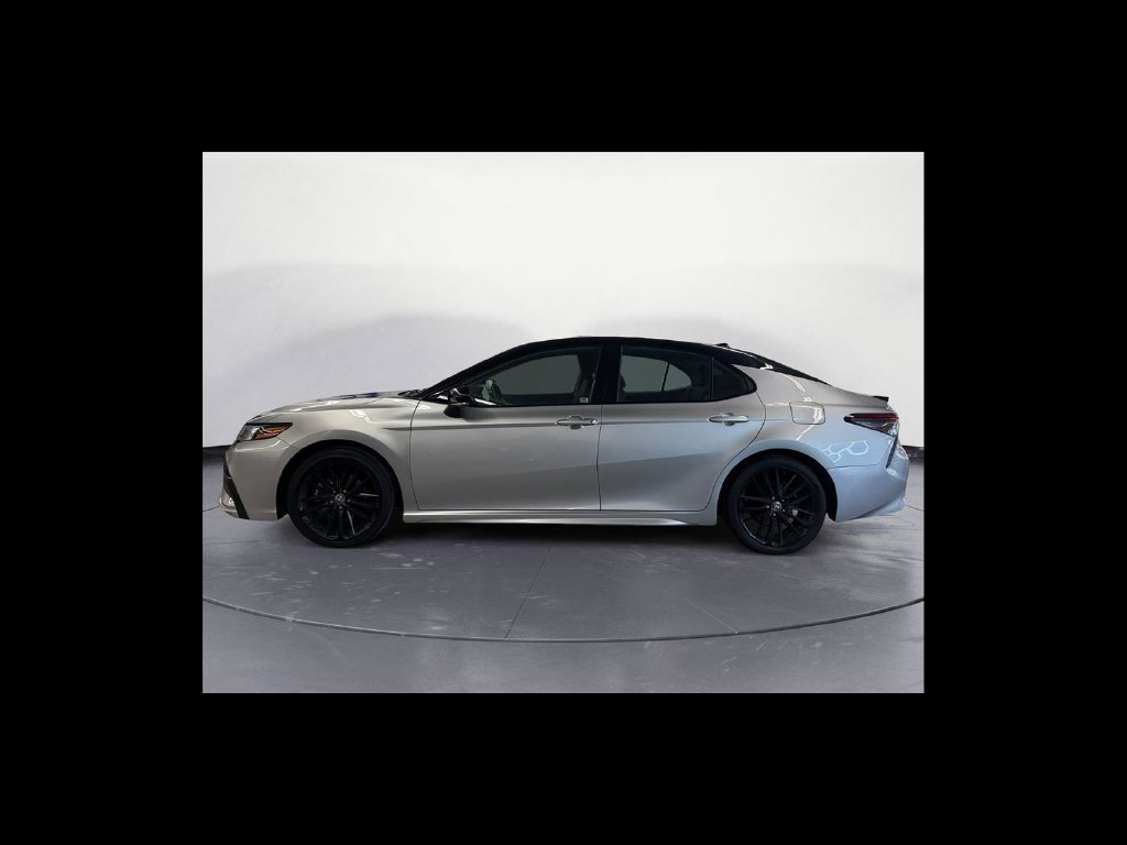 Used 2021 Toyota Camry XSE AWD/4WD image 3