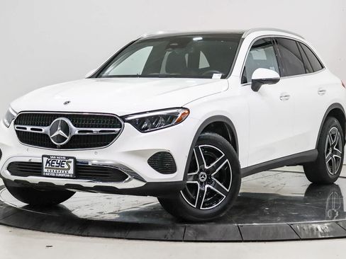 Certified 2026 Mercedes-Benz GLC 300 image 1