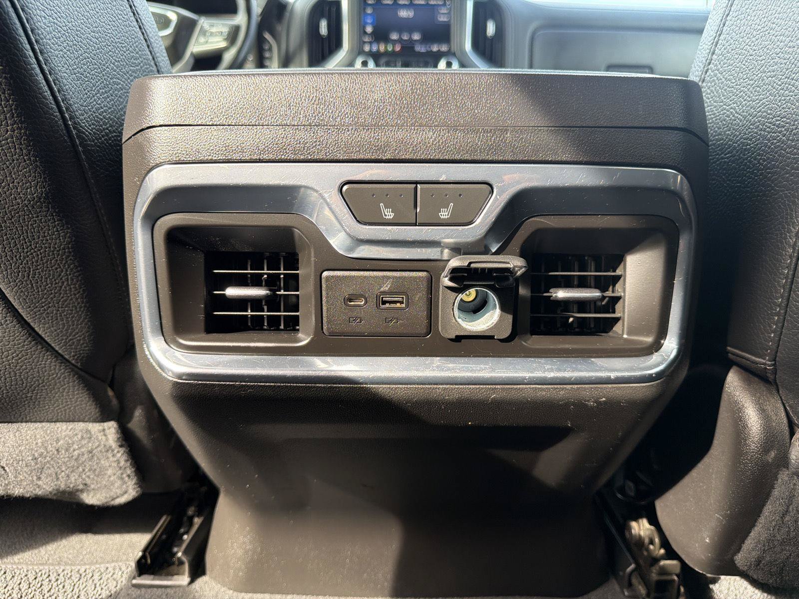 Used 2023 GMC Sierra 3500 Denali w/ Denali Ultimate Package AWD/4WD image 48