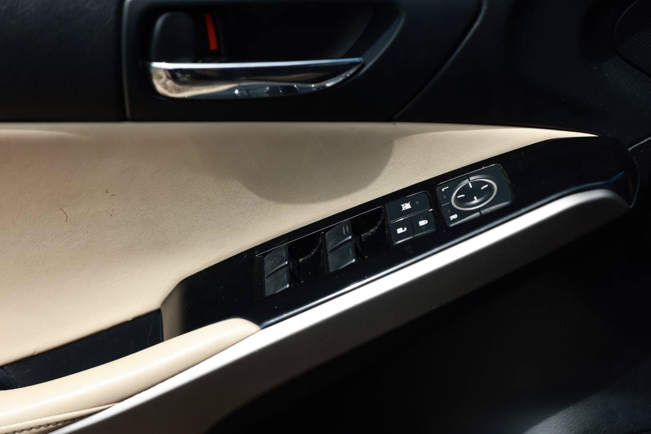 Used 2015 Lexus IS 250 RWD image 44