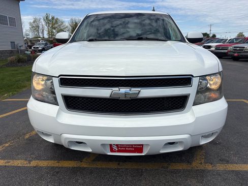 Used 2009 Chevrolet Suburban LT AWD/4WD image 3