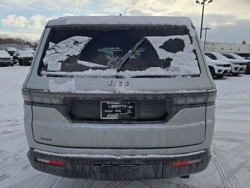 New 2026 Jeep Grand Wagoneer Limited image 15