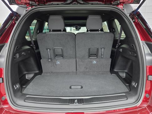 New 2025 Jeep Grand Cherokee L Laredo image 30