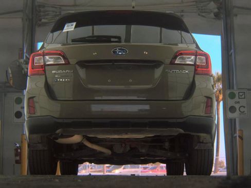 Used 2015 Subaru Outback 2.5i Premium image 7