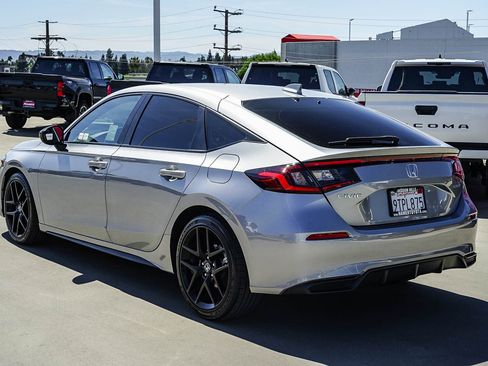 Used 2025 Honda Civic Sport image 5