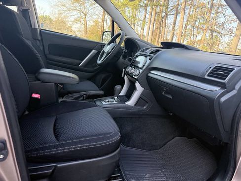 Used 2016 Subaru Forester 2.5i Premium w/ Popular Package #2 image 7