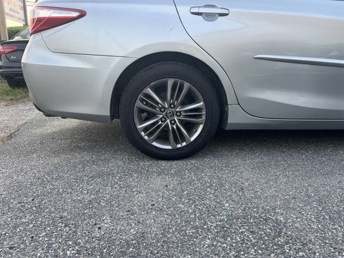 Used 2017 Toyota Camry SE image 27