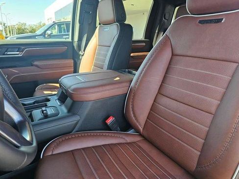 New 2026 GMC Sierra 3500 Denali Ultimate image 17