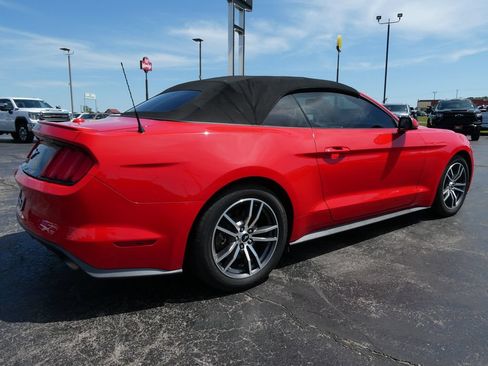 Used 2017 Ford Mustang Premium RWD image 5
