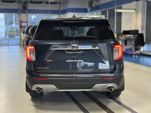 Used 2022 Ford Explorer Limited w/ Equipment Group 301A image 5