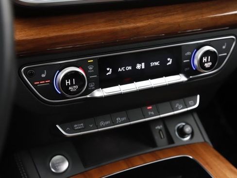 Used 2022 Audi Q5 2.0T Premium Plus w/ Premium Plus Package image 29