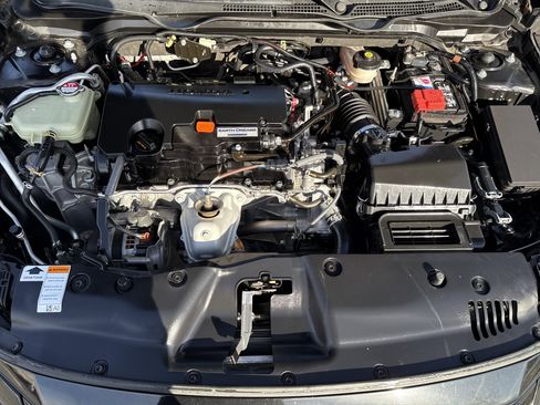 Used 2019 Honda Civic Sport image 28