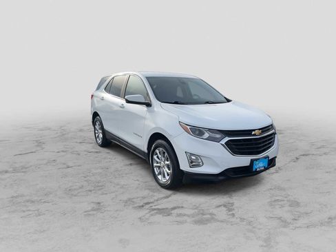 Used 2021 Chevrolet Equinox LT w/ LPO, Cargo Package image 2