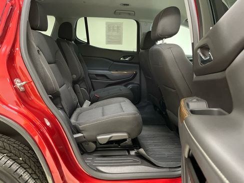 Used 2023 GMC Acadia SLE w/ Driver Convenience Package image 19