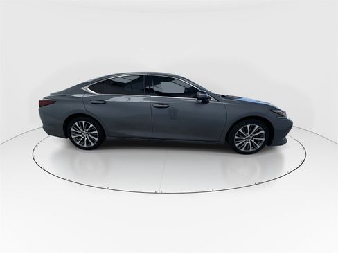 Used 2019 Lexus ES 350 Ultra Luxury image 9