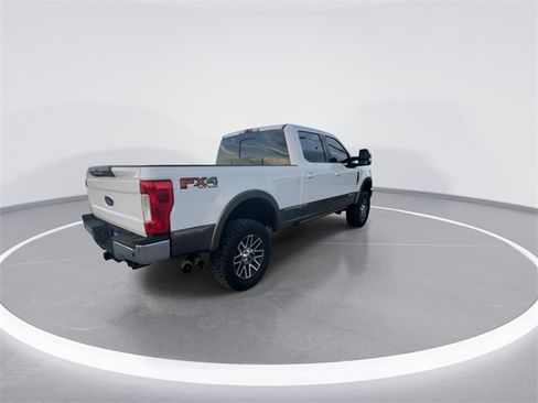 Certified 2019 Ford F250 Lariat w/ Lariat Ultimate Package image 11